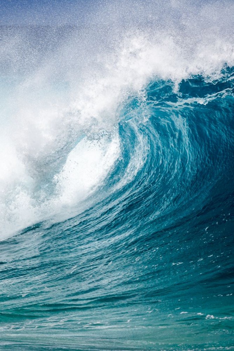 Afbeeldingen van Big breaking Ocean wave on the north shore of Oahu Hawaii