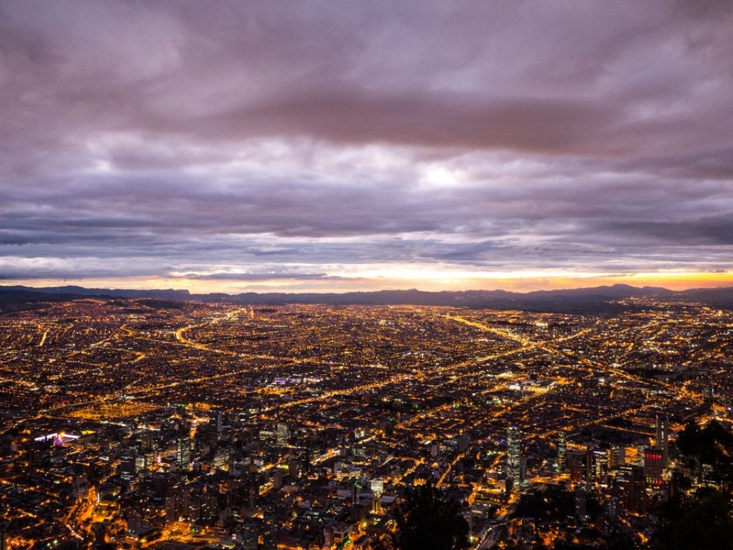 Image de Bogota with lights on after dusk