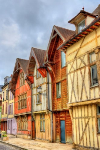 Afbeeldingen van Traditional houses in Troyes France