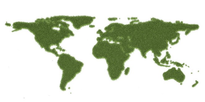 Afbeeldingen van Ecology world map from green grass 3D rendering