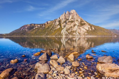 The mountain in San Carlos de Bariloche photowallpaper Scandiwall