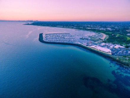 Afbeeldingen van Aerial view of Sandringham Yacht club and marina at sunset Melbourne Victoria Australia