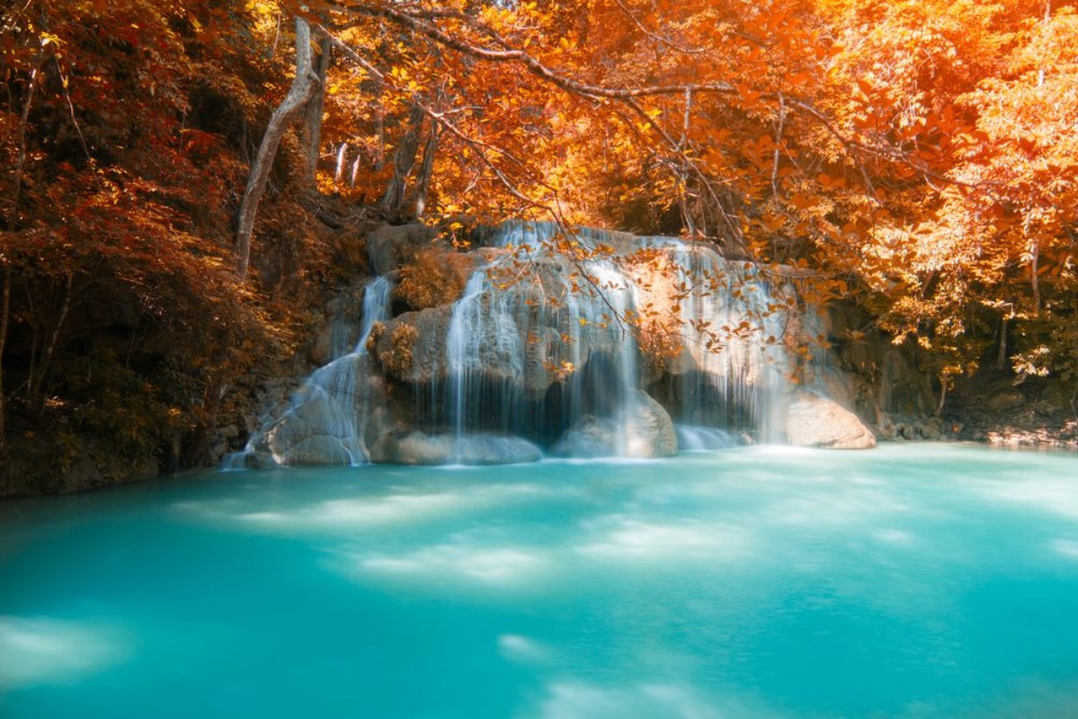 Bild på Beautiful waterfall Kanchanaburi province Thailand