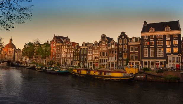 Picture of Gracht in Amsterdam