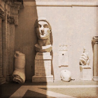 Picture of Rome  Italie - Statue de lempereur Constantin