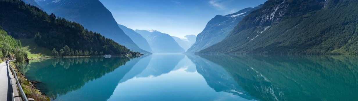 Bild på Lake in Norway