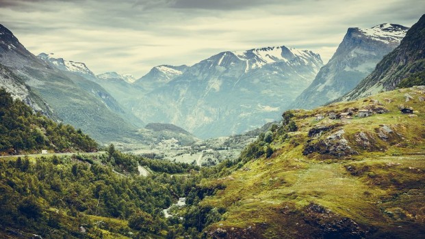 Bild på Mountains landscape in Norway