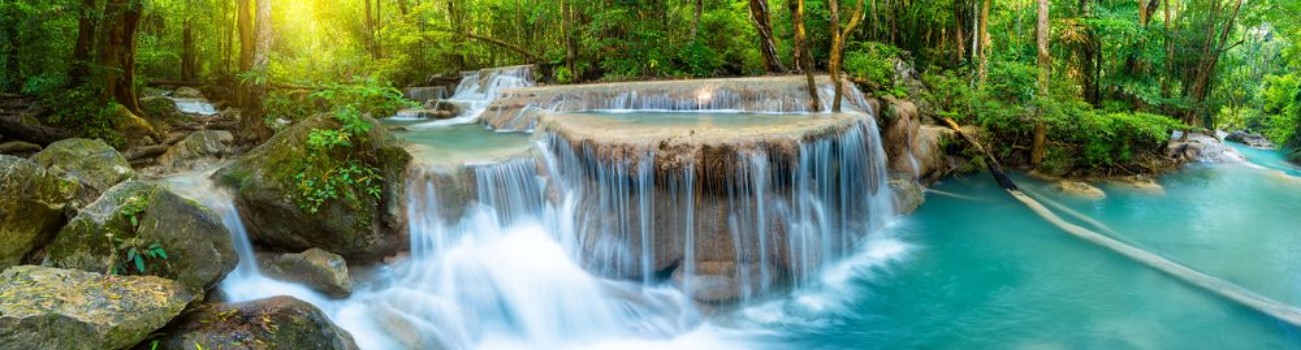 Bild på Waterfall in Thailand