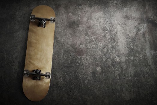 Bild på Wooden skateboard