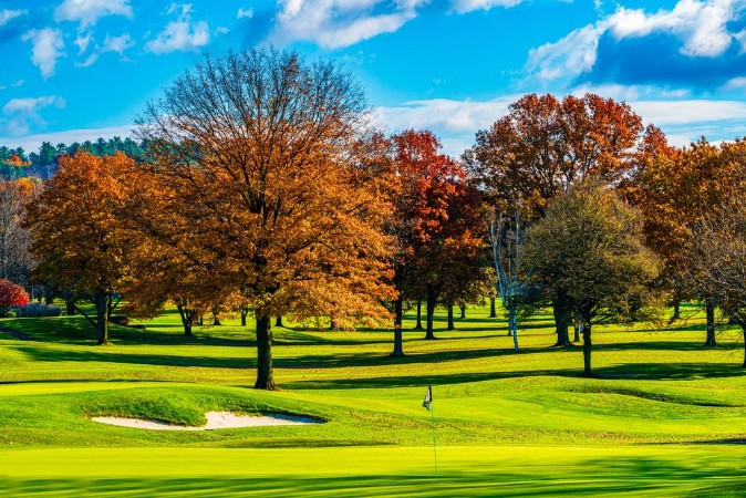 Afbeeldingen van Autumn In The Golf Course