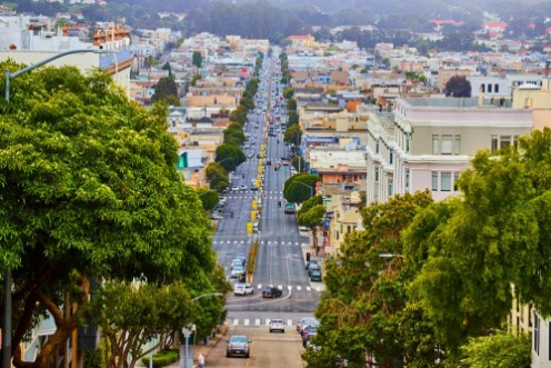 Afbeeldingen van View on Top of Steep Road in San Francisco