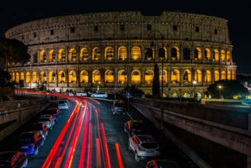 Colosseum at Night photowallpaper Scandiwall