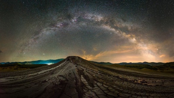 Milky Way landscape photowallpaper Scandiwall