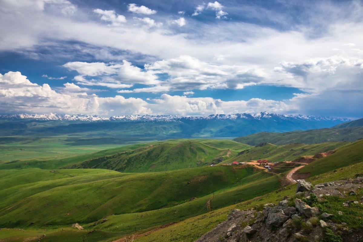 Afbeeldingen van Mountain landscape Kyrgyzstan Suusamyr Valley