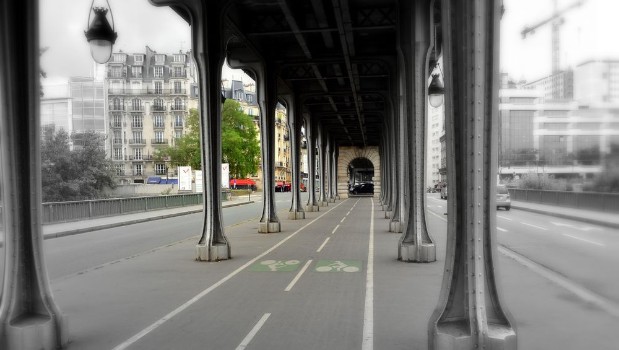 Picture of Bir-Hakeim Bridge Inception Quai de Grenelle Paris France Passy steel bridge over the River Seine 