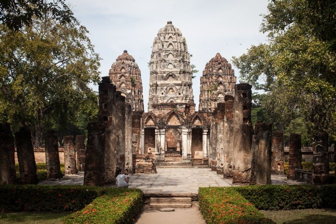 Afbeeldingen van Ruins of the ancient temple Sukhothai National Park Thailand