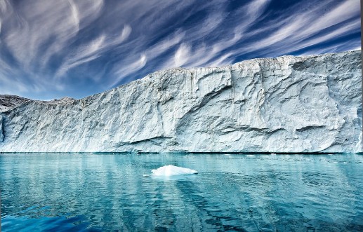 Afbeeldingen van The end of a glacier in a greenland fjord