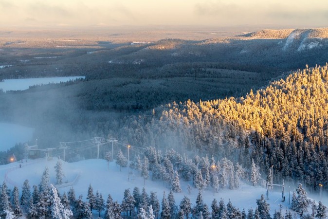 Bild på Beautiful winter view in the early morning Finland Ruka