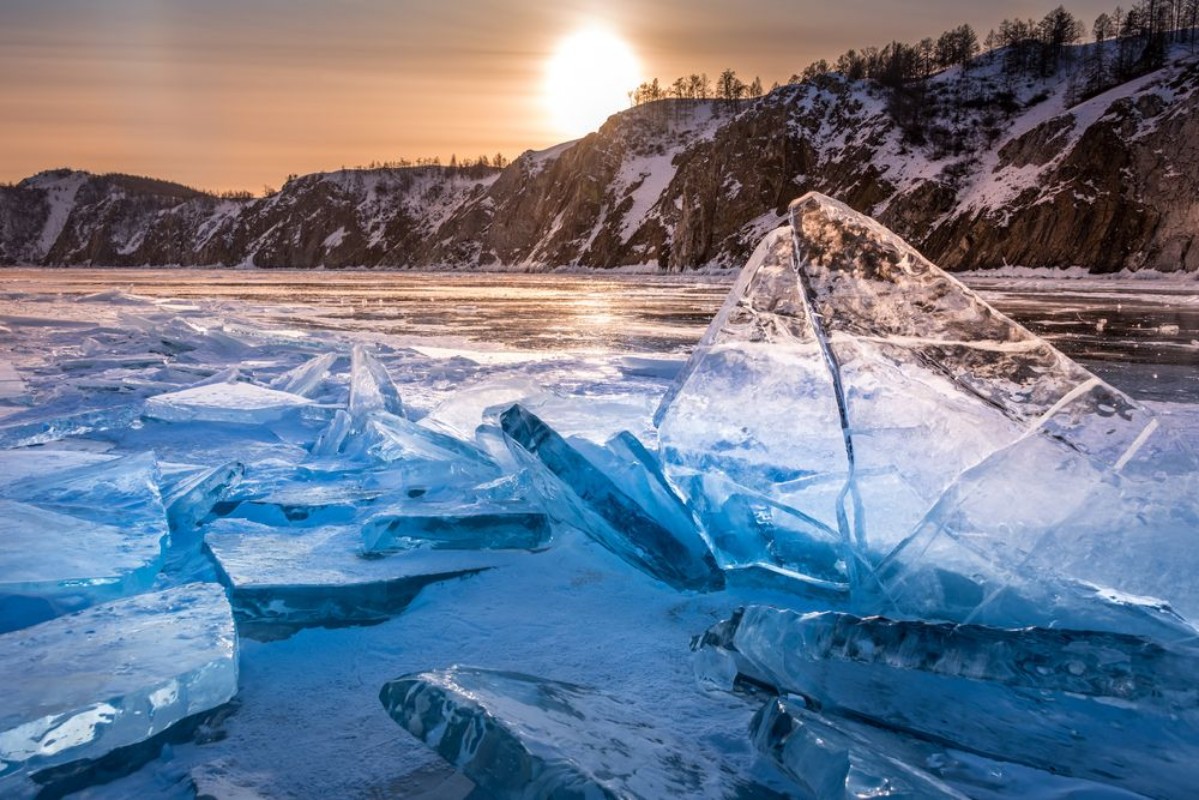 Afbeeldingen van Icy wonders of Baikal lake