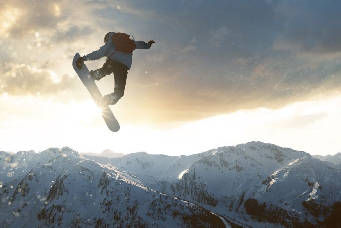 Afbeeldingen van Snowboarder im Sprung