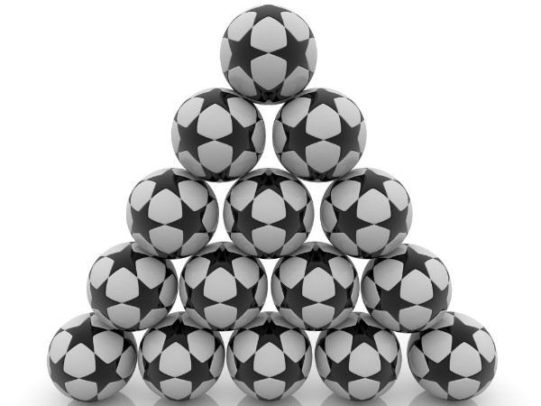 Afbeeldingen van Pyramid of soccer balls with black stars