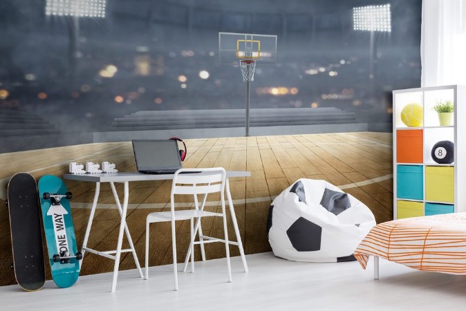 Afbeeldingen van Basketball court with wooden floor lights reflectors and tribune