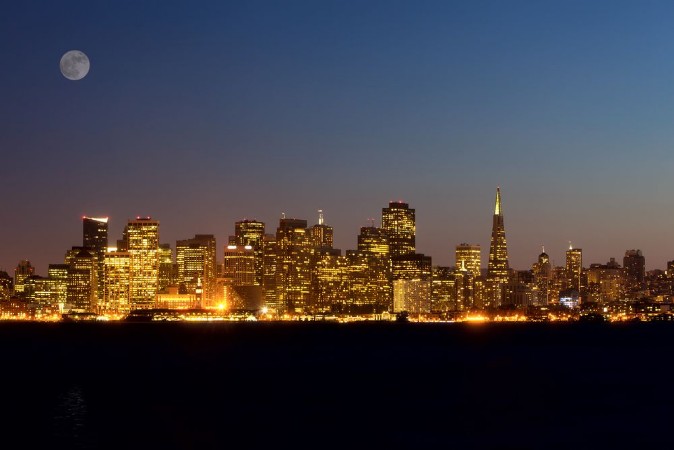 Bild på San Francisco skyline at night California USA