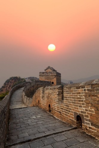 Bild på Great wall in autumn sunset