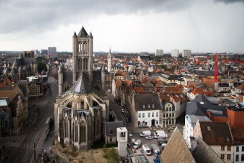 Afbeeldingen van View of Ghent and Saint Nicholas Church