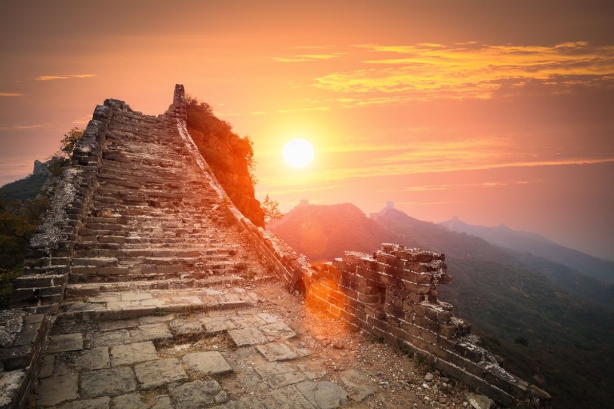 Afbeeldingen van The great wall ruins in sunrise