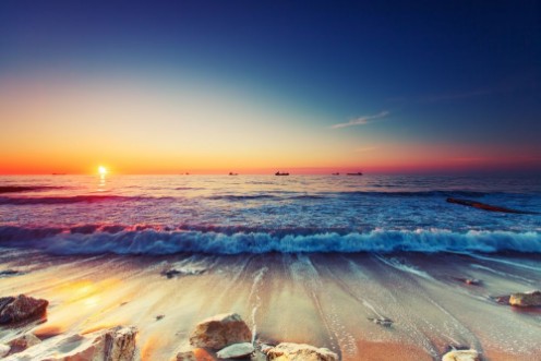 Image de Sunrise over sea