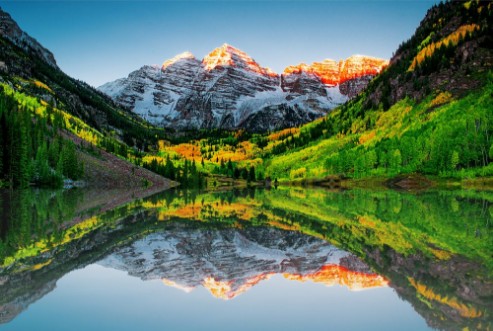 Picture of Sunrise at Maroon bells lake