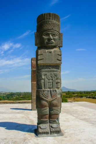 Afbeeldingen van Toltec sculptures