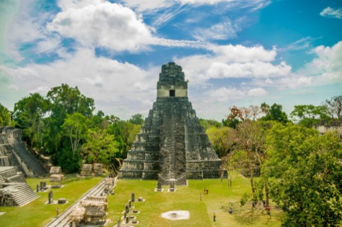 Afbeeldingen van Tikal mayan ruins in guatemala