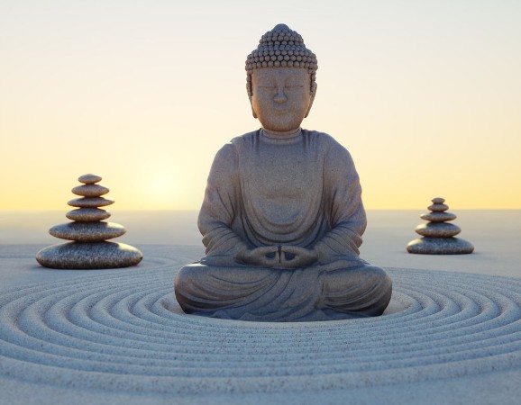 Bild på Abendstimmung mit Buddha-Statue