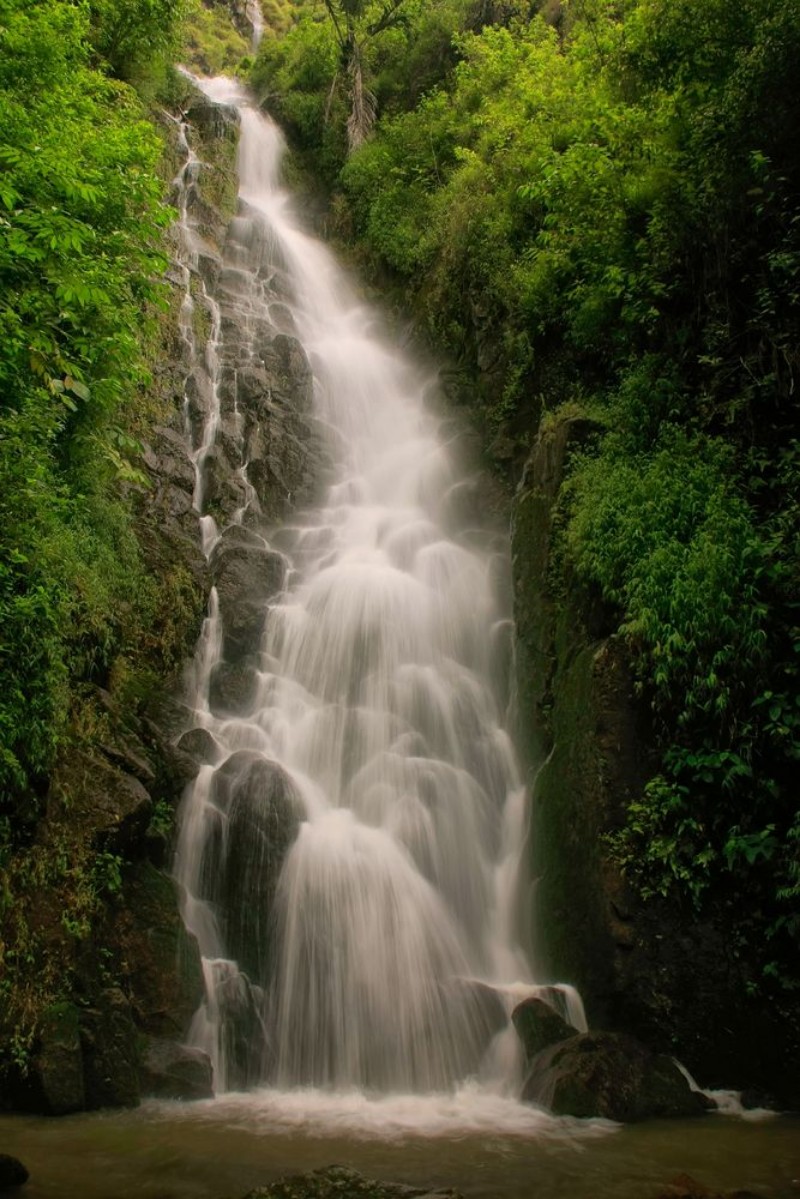 Afbeeldingen van Simangande falls on Samosir island Sumatra Indonesia