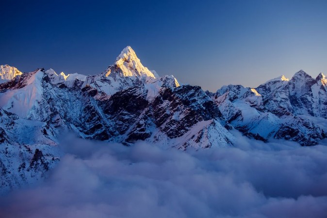 Bild på Beautiful landscape of Himalayas mountains