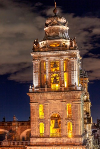 Afbeeldingen van Metropolitan Cathedral Steeple Bells Statues Zocalo Mexico City