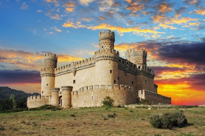 Picture of Old Castle in Span - Manzanares