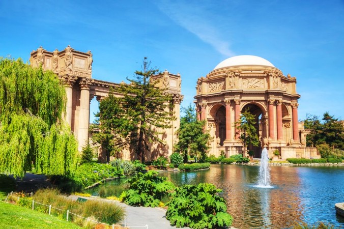 Picture of The Palace of Fine Arts in San Francisco