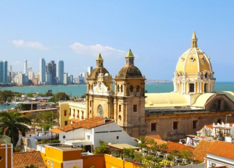 Afbeeldingen van Historic center of Cartagena Colombia with the Caribbean Sea