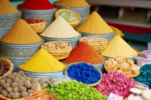Afbeeldingen van Selection of spices on a Moroccan market