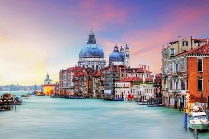 Bild på Venice - Grand Canal and Basilica Santa Maria della Salute
