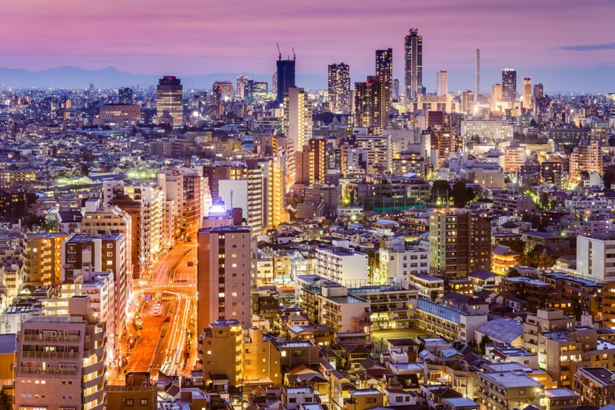 Bild på Tokyo Japan Cityscape towards Shinjuku Ward