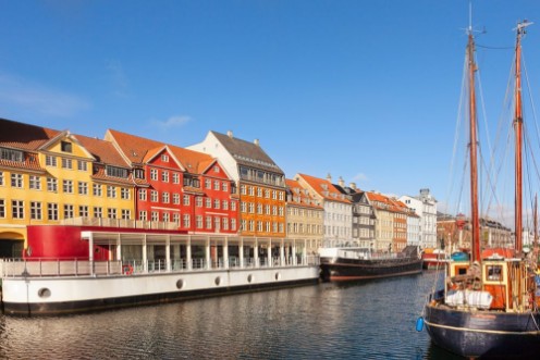 Afbeeldingen van Classic morning view of Nyhavn in Copenhagen Denmark