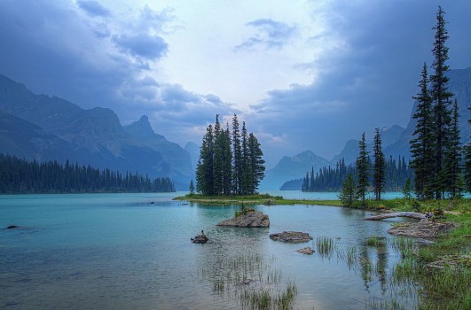 Picture of Spirit Island in the Canadian Rockies