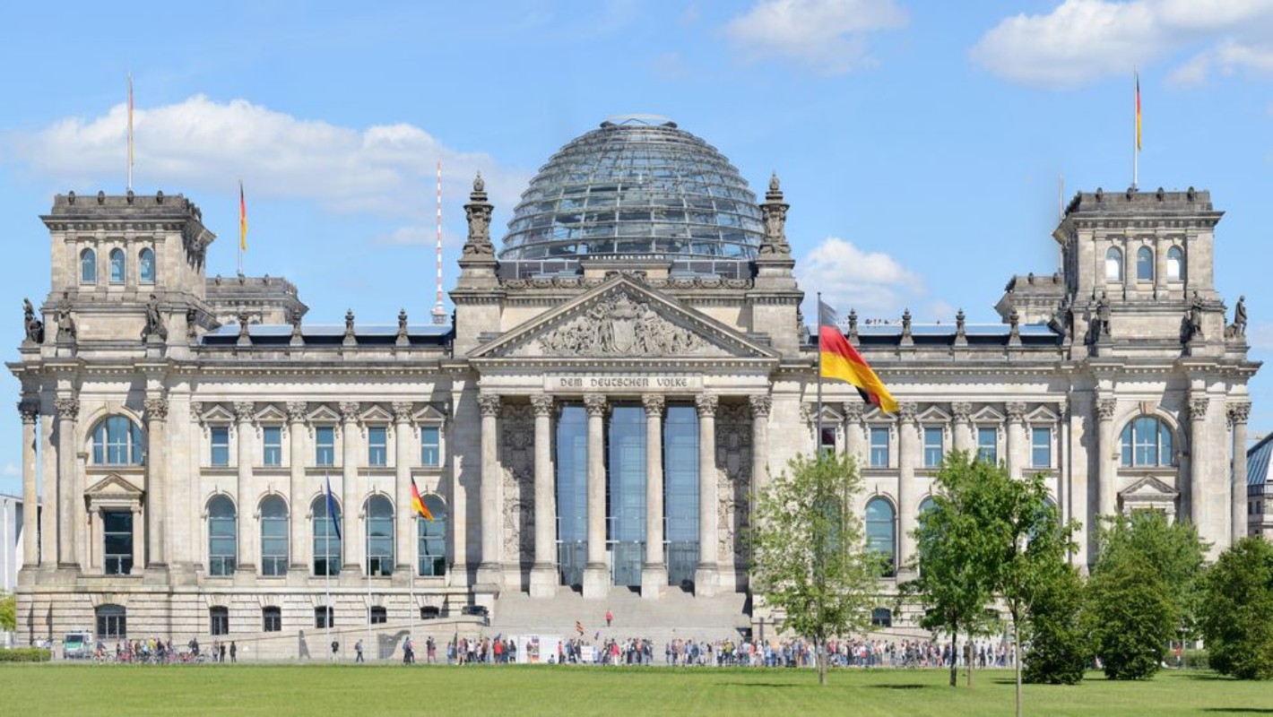 Picture of Reichstag -Stitched Panorama