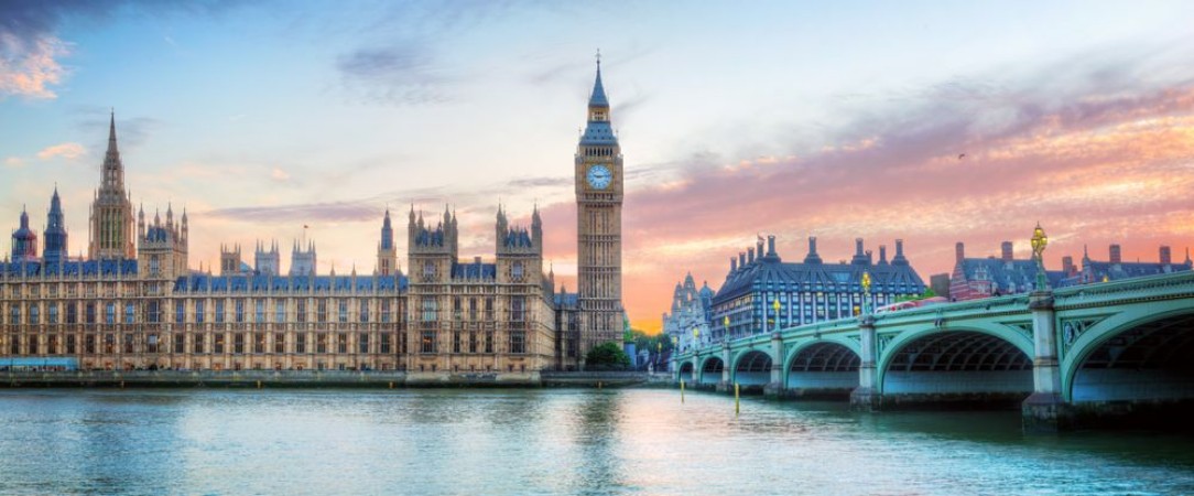 Bild på London UK panorama Big Ben in Westminster Palace on River Thames at sunset