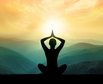 Image de Yoga and meditation Silhouette of man in moontains