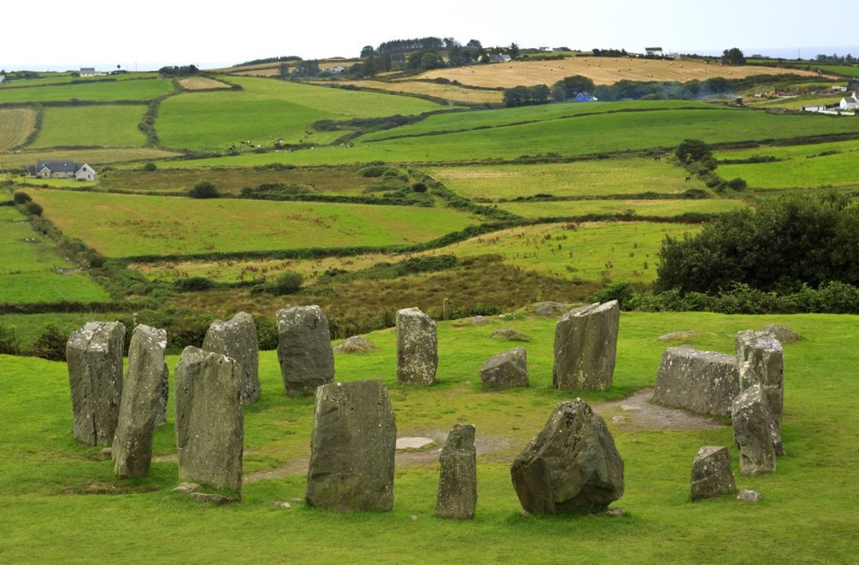 Afbeeldingen van Drombeg Stone Circle in West Cork Ireland